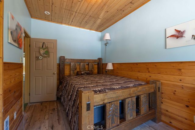 535 Cienega Road, Big Bear Lake, CA 92315