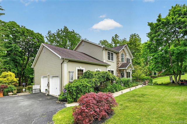 208 Oakland Avenue, Monroe, NY 10950
