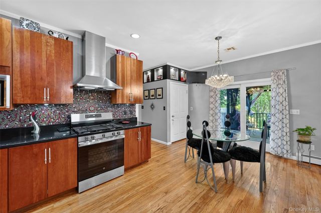 208 Oakland Avenue, Monroe, NY 10950