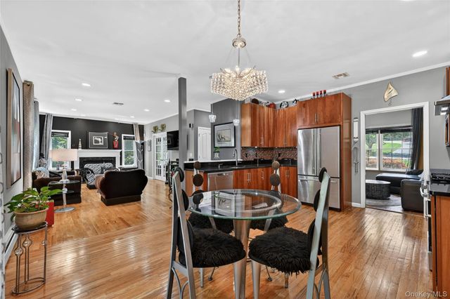 208 Oakland Avenue, Monroe, NY 10950