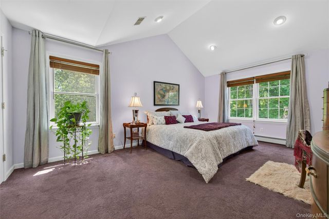 208 Oakland Avenue, Monroe, NY 10950