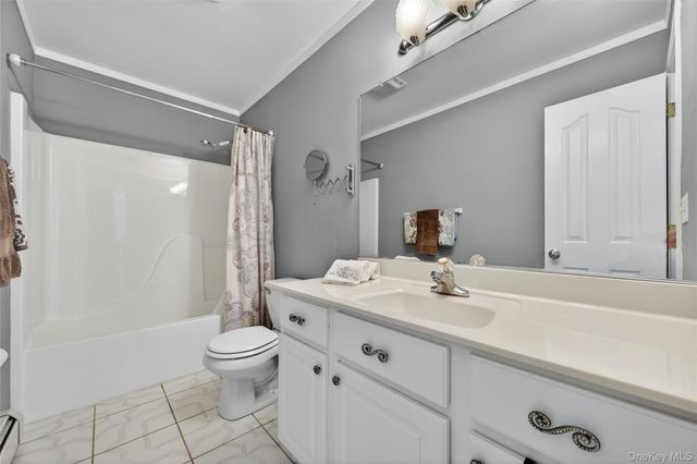 208 Oakland Avenue, Monroe, NY 10950