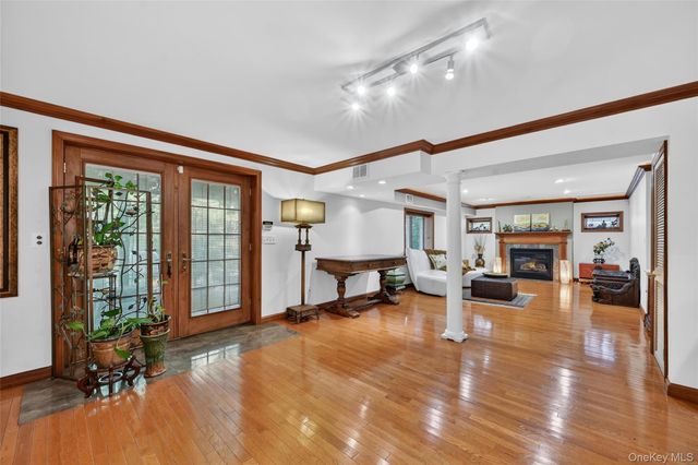 208 Oakland Avenue, Monroe, NY 10950