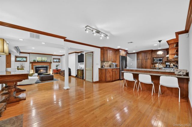 208 Oakland Avenue, Monroe, NY 10950