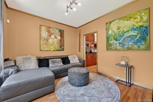 208 Oakland Avenue, Monroe, NY 10950