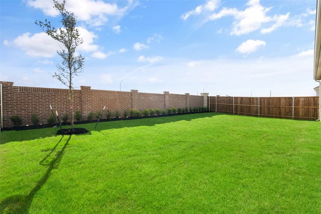 17253 Oxborough Drive, Fort Worth, TX 76247