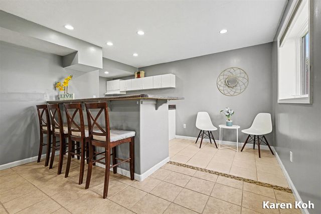 4605 Woodcreek Drive, Grand Rapids, MI 49546