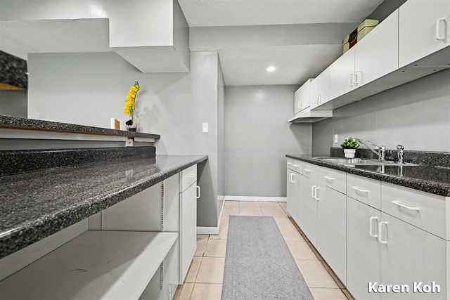 4605 Woodcreek Drive, Grand Rapids, MI 49546