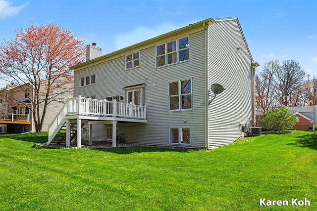 4605 Woodcreek Drive, Grand Rapids, MI 49546