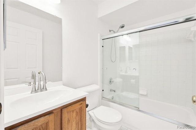 41057 Glenleven Court, Clinton Township, MI 48038