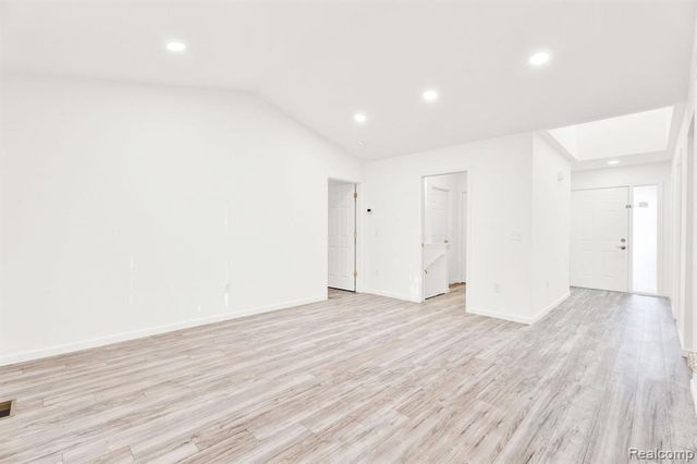 41057 Glenleven Court, Clinton Township, MI 48038