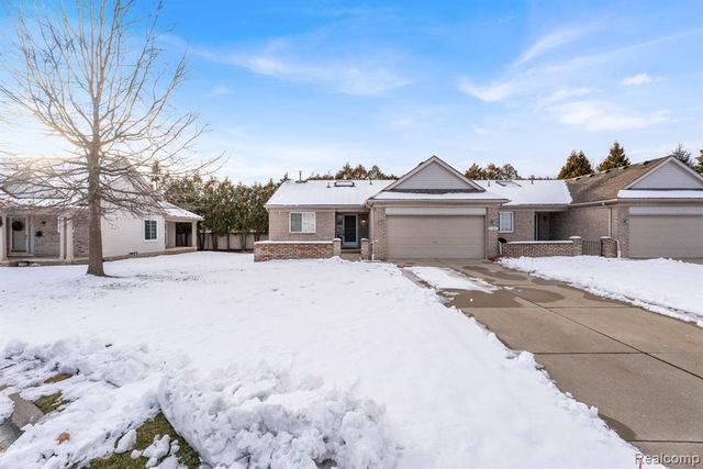 41057 Glenleven Court, Clinton Township, MI 48038