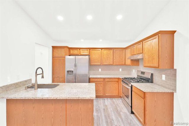 41057 Glenleven Court, Clinton Township, MI 48038