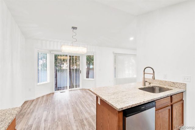 41057 Glenleven Court, Clinton Township, MI 48038