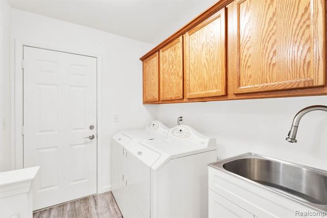 41057 Glenleven Court, Clinton Township, MI 48038