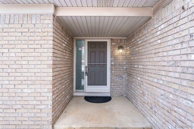 41057 Glenleven Court, Clinton Township, MI 48038