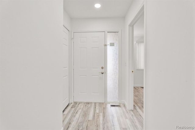 41057 Glenleven Court, Clinton Township, MI 48038