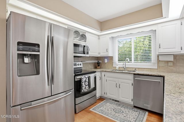 4638 Vicksburg Drive, Sylvania, OH 43560