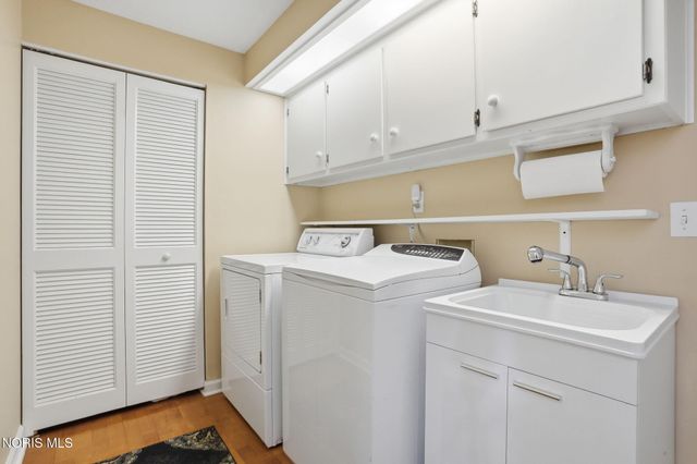 4638 Vicksburg Drive, Sylvania, OH 43560
