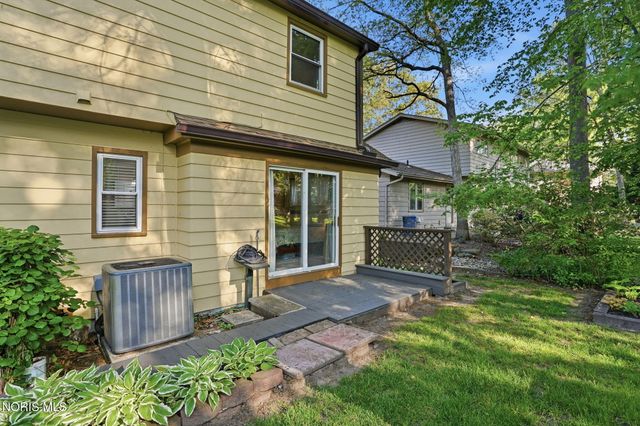 4638 Vicksburg Drive, Sylvania, OH 43560