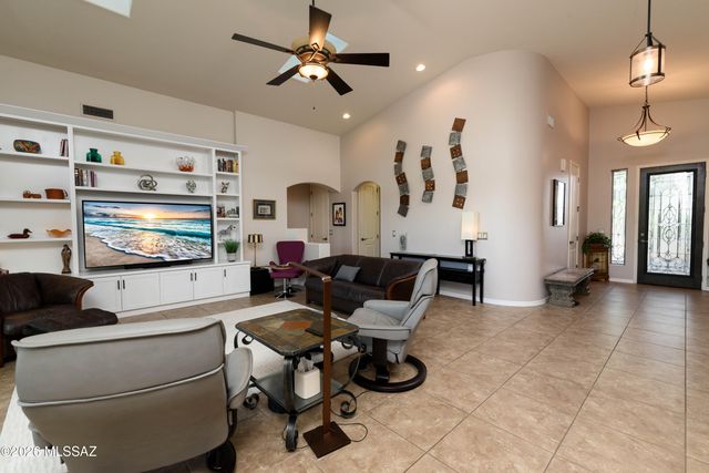 4180 W Distant Wash Court, Marana, AZ 85658