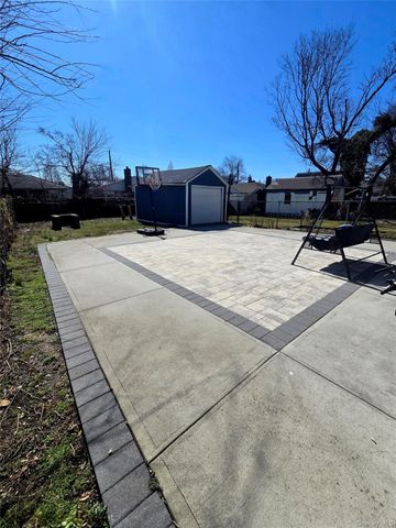 195-20 122nd Avenue, Springfield Gardens, NY 11413