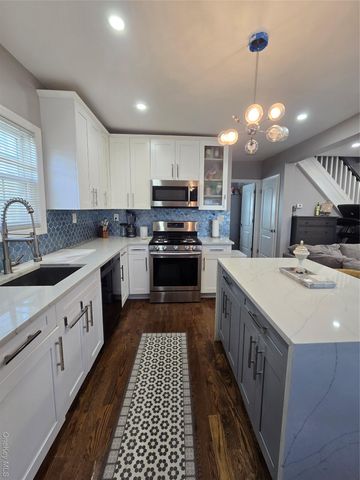 195-20 122nd Avenue, Springfield Gardens, NY 11413