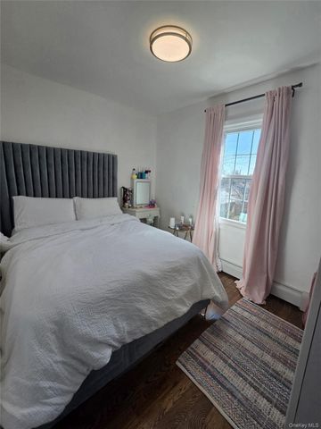 195-20 122nd Avenue, Springfield Gardens, NY 11413