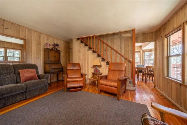 352 Big Bear Trail, Fawnskin, CA 92333