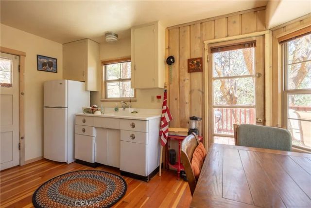 352 Big Bear Trail, Fawnskin, CA 92333