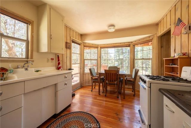 352 Big Bear Trail, Fawnskin, CA 92333
