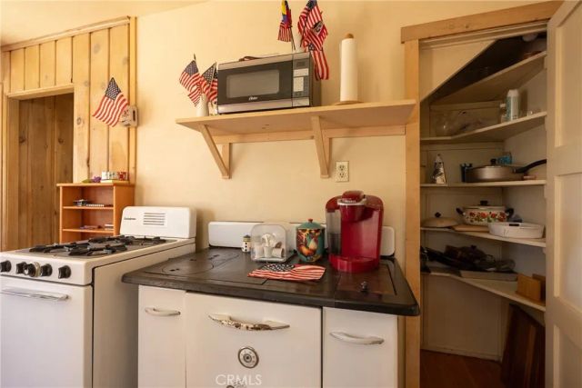 352 Big Bear Trail, Fawnskin, CA 92333