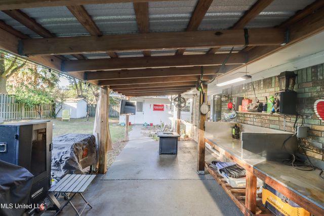 125 Hayden Avenue, Pass Christian, MS 39571