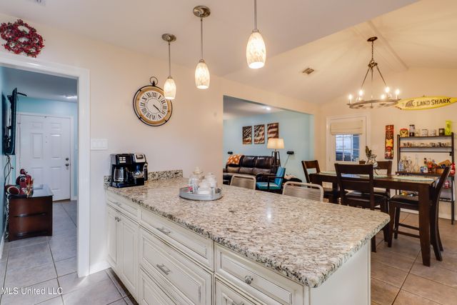 125 Hayden Avenue, Pass Christian, MS 39571