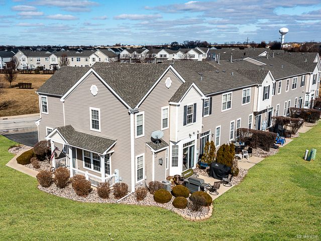 25047 Clare Circle, Manhattan, IL 60442