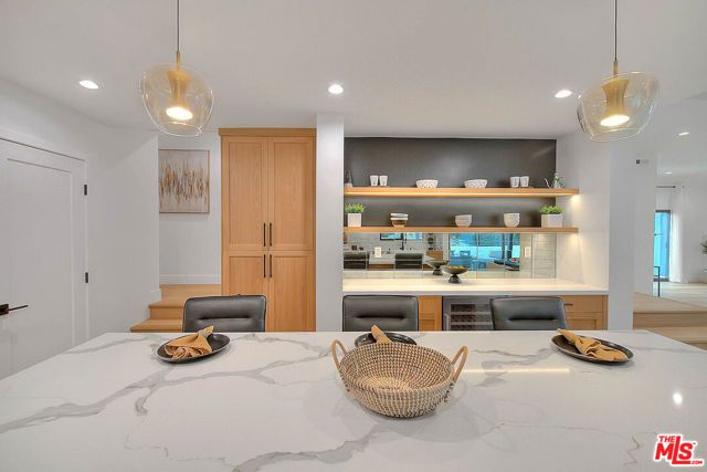 5272 Veronica Street, Los Angeles, CA 90008