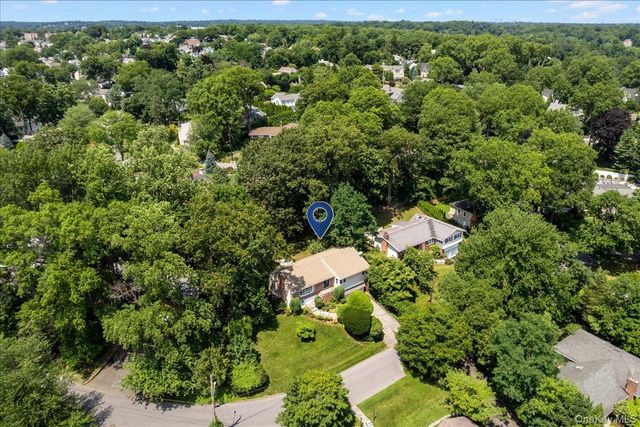31 Claudet Way, Eastchester, NY 10709