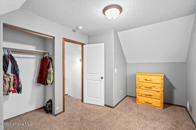 8067 N CROWN POINTE ST, Post Falls, ID 83854