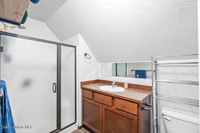 8067 N CROWN POINTE ST, Post Falls, ID 83854