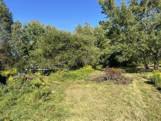 5615 PECK Road, Erie, PA 16510