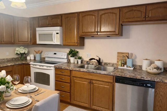 2715 TIMBERLAKE AVENUE, Deltona, FL 32725