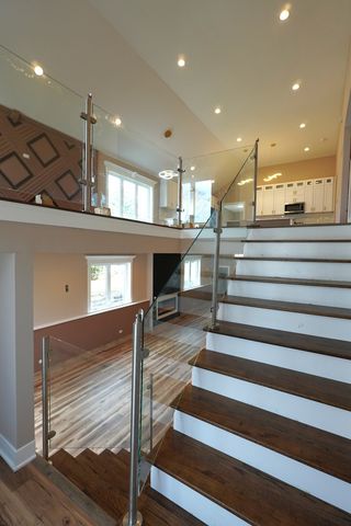 9615 S California Avenue, Evergreen Park, IL 60805