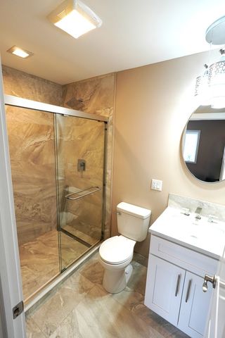 9615 S California Avenue, Evergreen Park, IL 60805