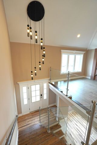 9615 S California Avenue, Evergreen Park, IL 60805