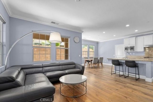 209 Firefly, Irvine, CA 92618