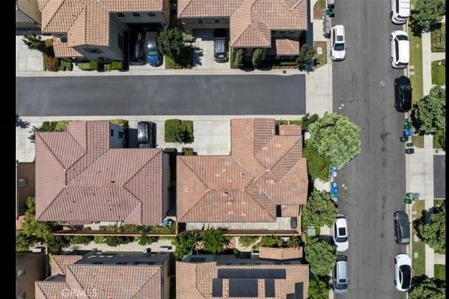 209 Firefly, Irvine, CA 92618