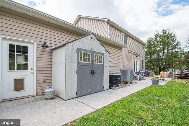 3201 HOWELLSVILLE RD, Front Royal, VA 22630