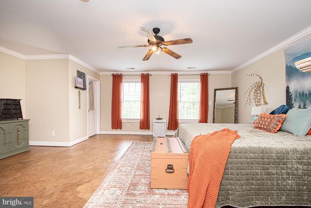 3201 HOWELLSVILLE RD, Front Royal, VA 22630