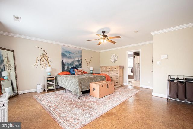 3201 HOWELLSVILLE RD, Front Royal, VA 22630