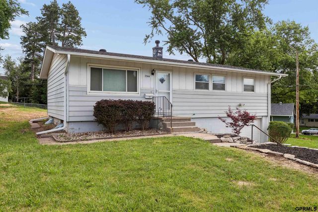 7744 Western Avenue, Omaha, NE 68114